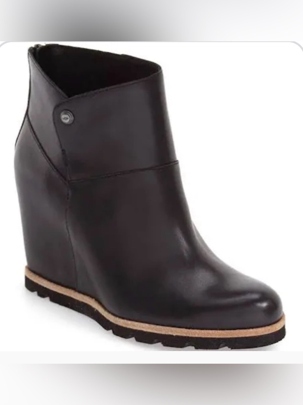 UGG Amal Wedge Boots – Black – LIKE NEW